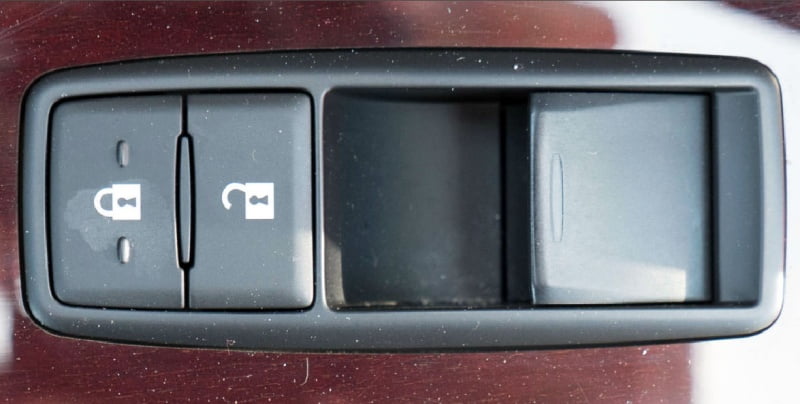 DLAM21 - Lock Buttons LEXUS - 5 Graphics