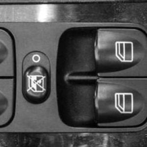 DTLAM4 - Window Buttons MBZ -  21 Graphics (3 sets drivers -3 passenger)