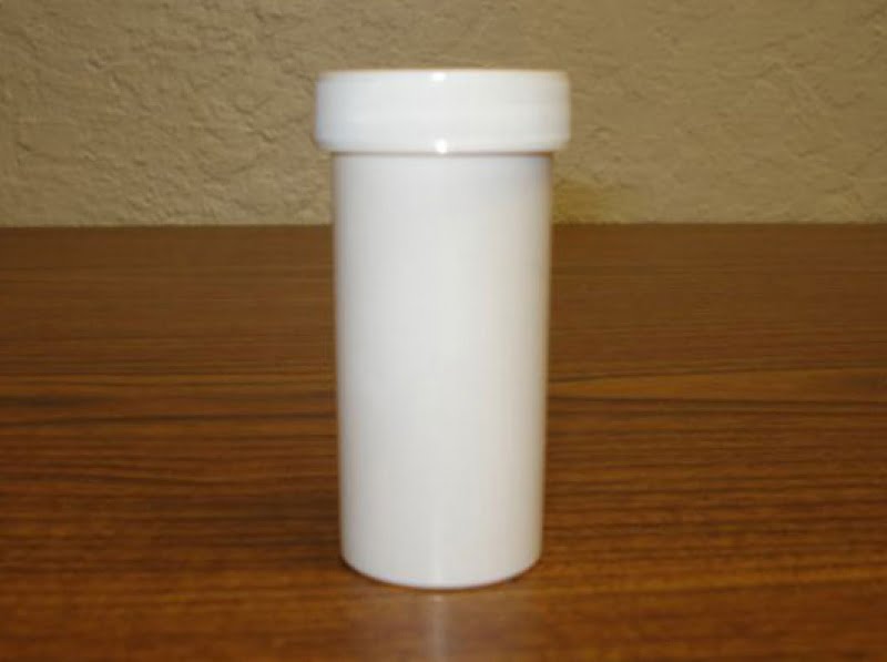 2 oz Plastic Jars (fits Prevals)